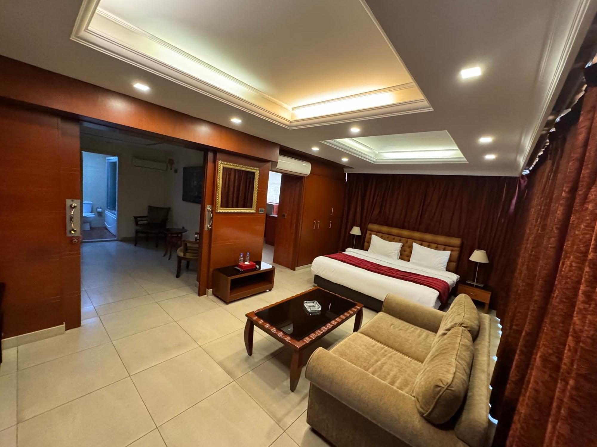 Duroy Hotel By Beverly เบรุต ภายนอก รูปภาพ