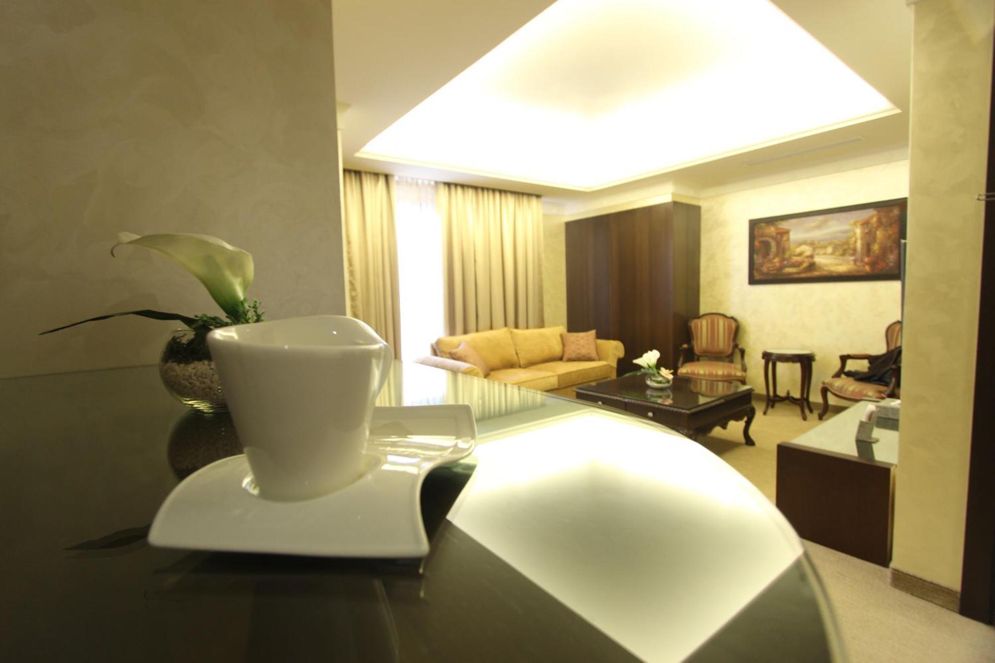 Duroy Hotel By Beverly เบรุต ภายนอก รูปภาพ